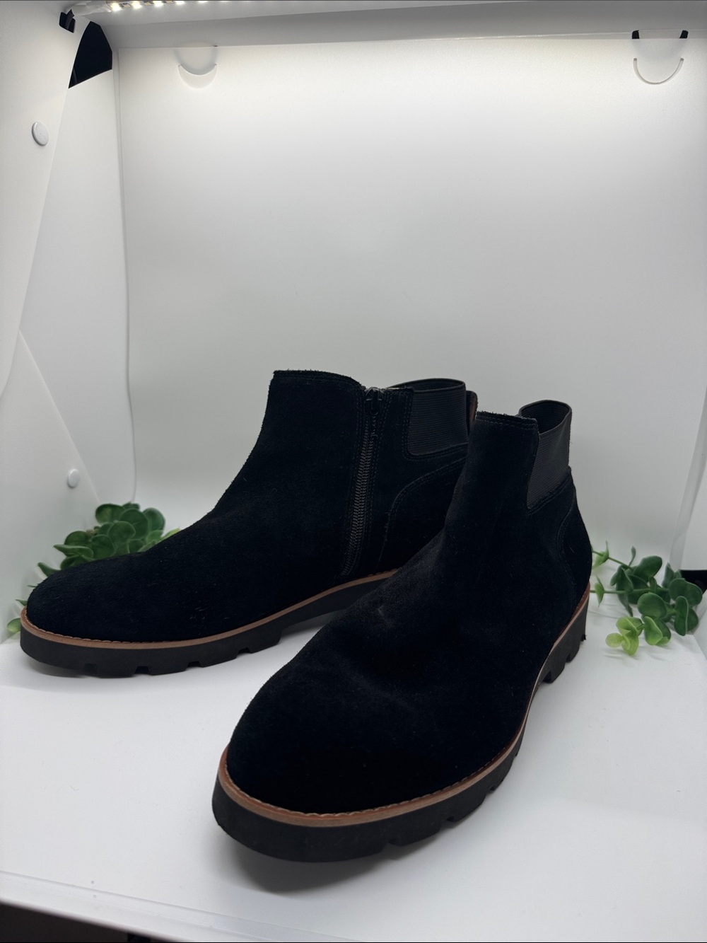 Vionic Black Suede water, resistant Booties size 8.5